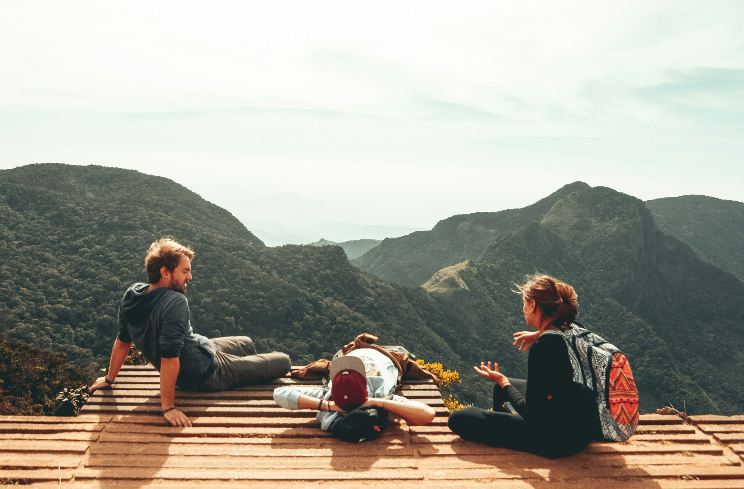 Making friends while while solo traveling