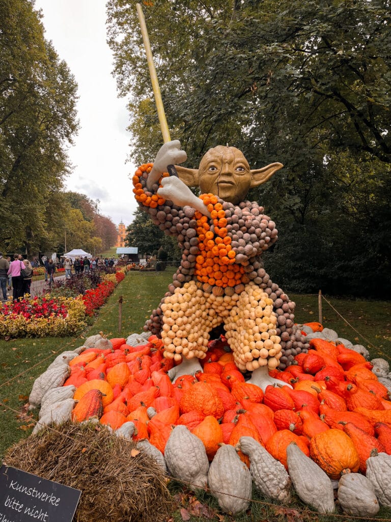 IMG_8807-Edited-39 Yoda statue made of pumpkins at Ludwigsburg pumpkin festival